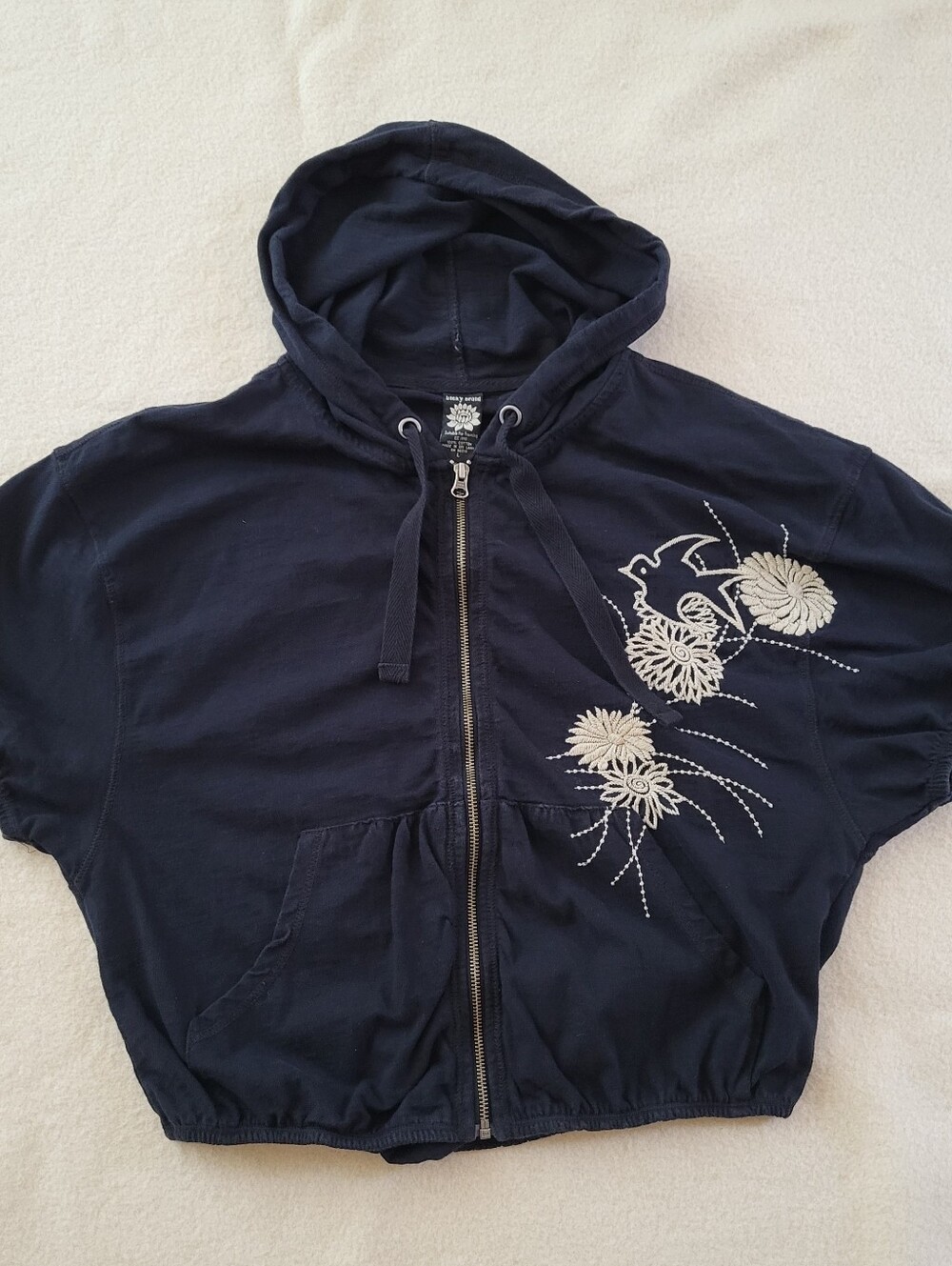 Lucky Brand Short Sleeve Cropped Hoodie Women's Size L Black Bird Embroidery Y2K